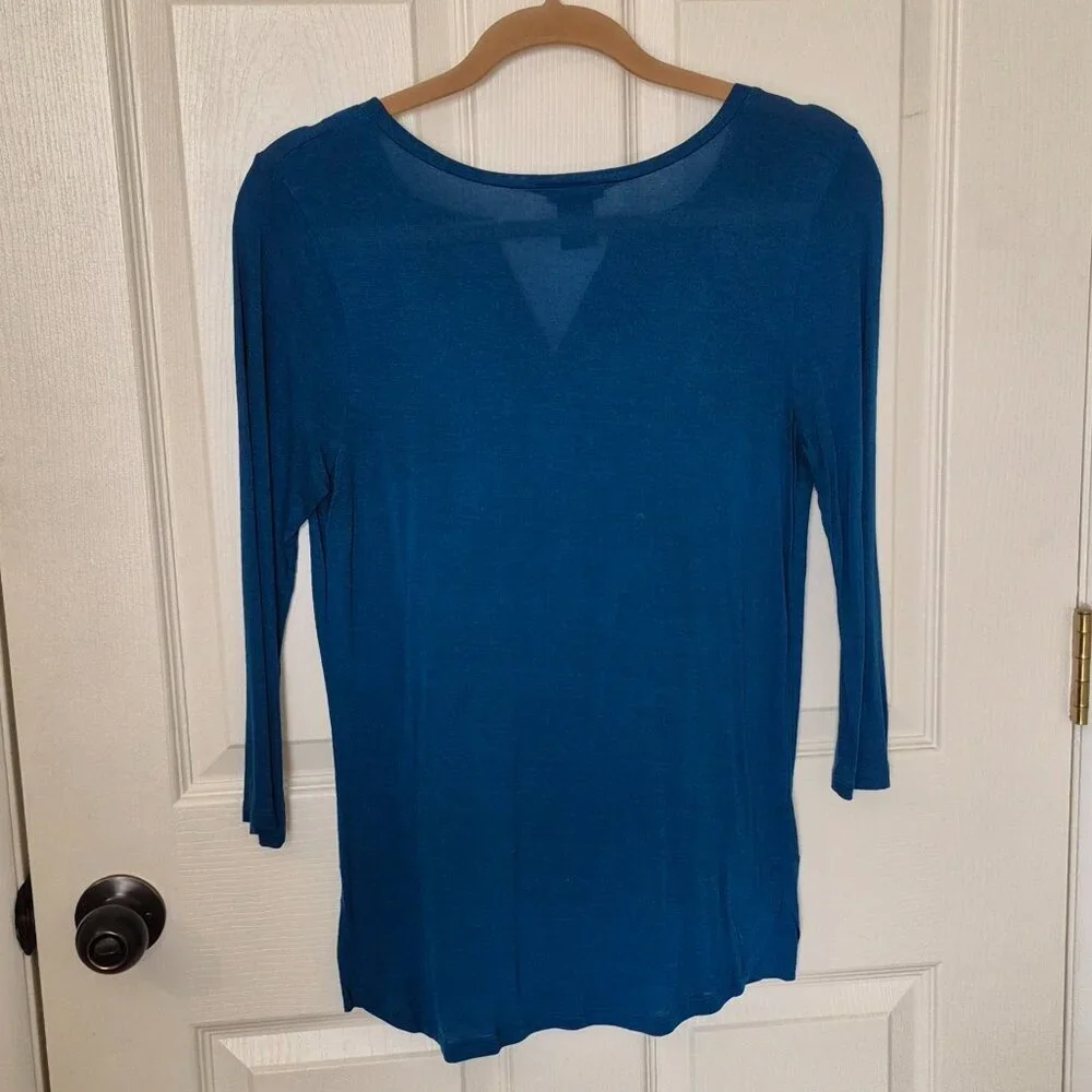 Ann Taylor Women's Top - Picture 3 of 3